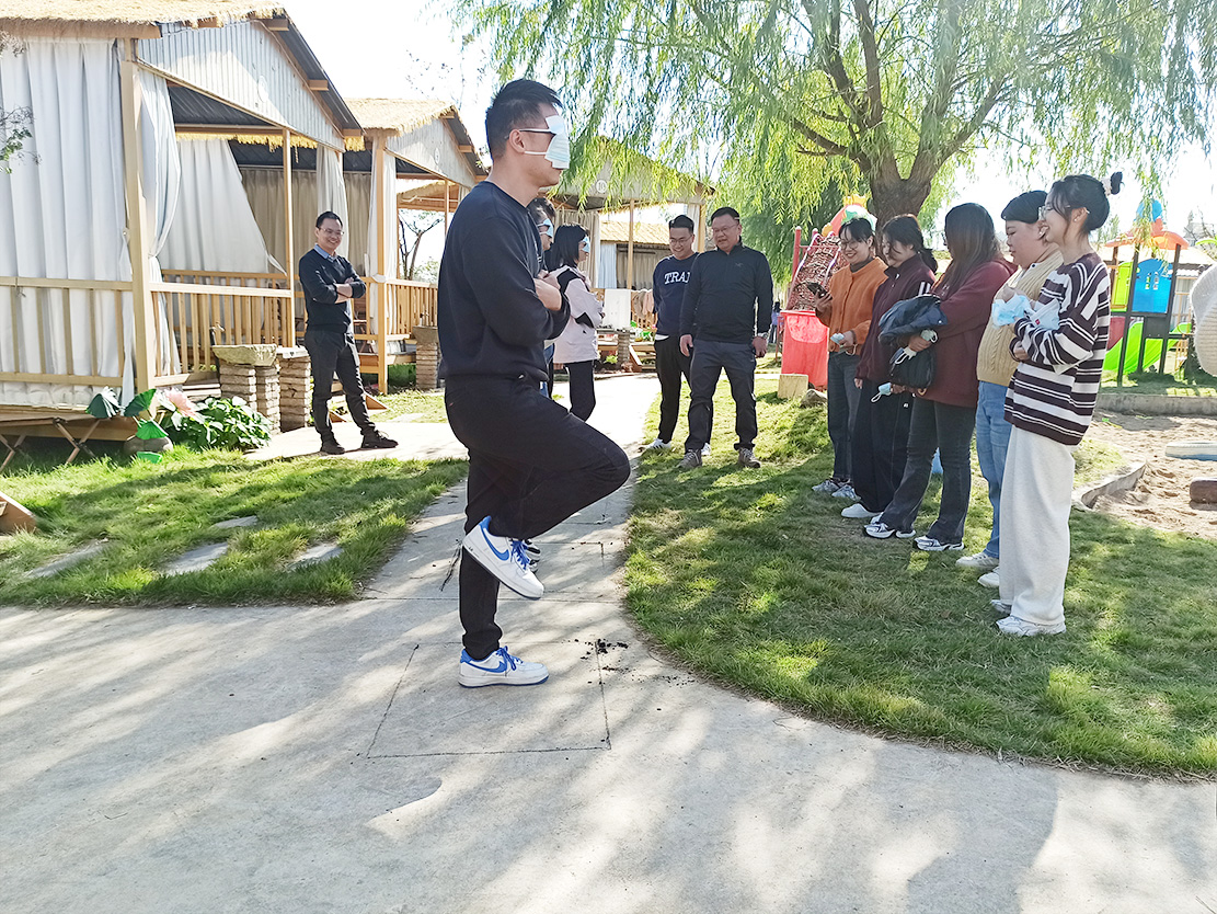 凝心聚力，攜手同行 | 斯科營(yíng)銷中心戶外團(tuán)建活動(dòng)